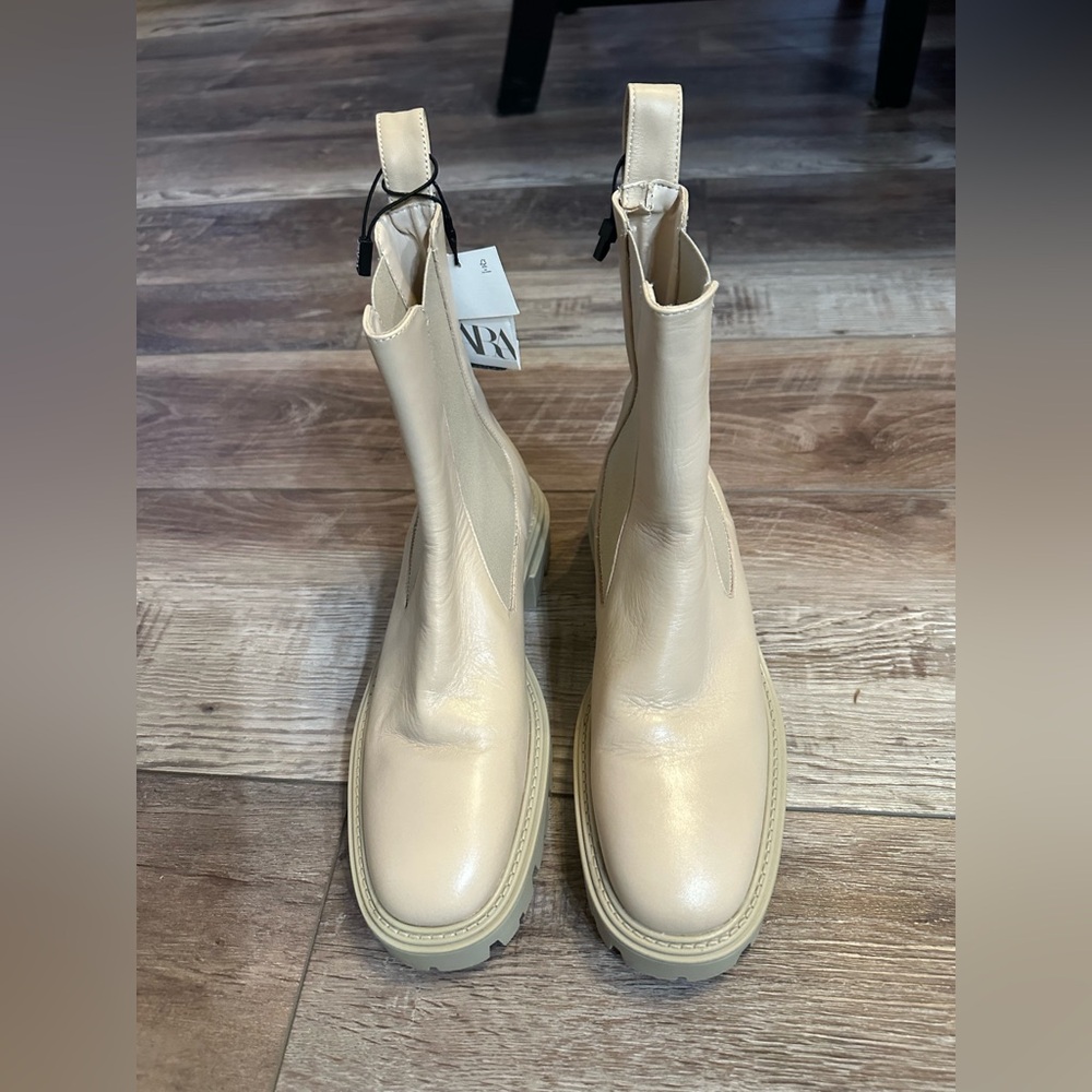 Zara Low Ankle Light Beige Boots Women’s Size 40 (9.5) NWT